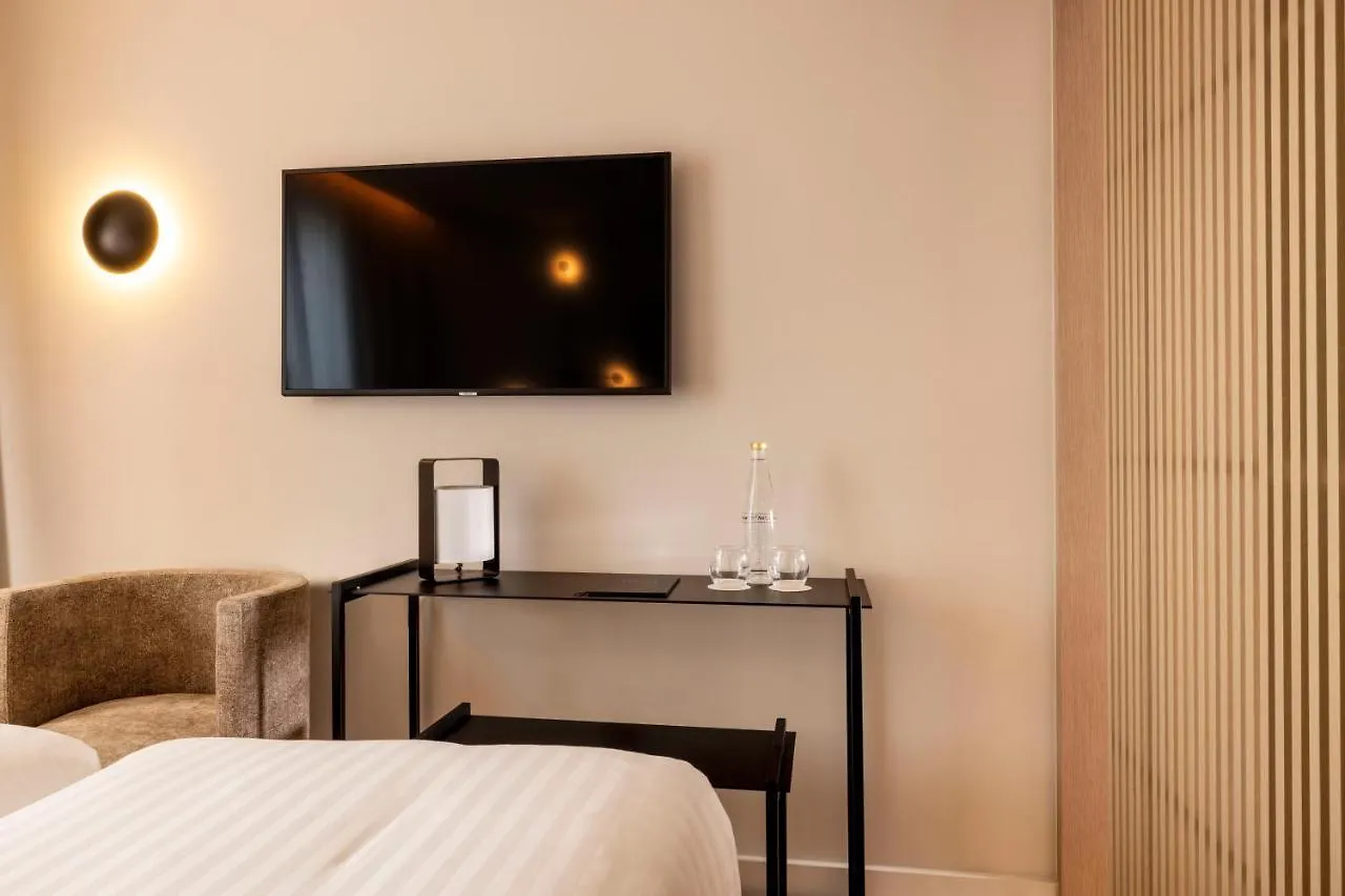 Hotel Este Paryż 4*,